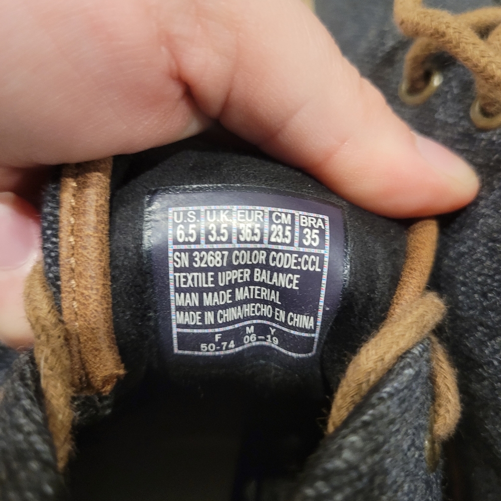 Bobs memory foam shoes. - Picture 5 of 5